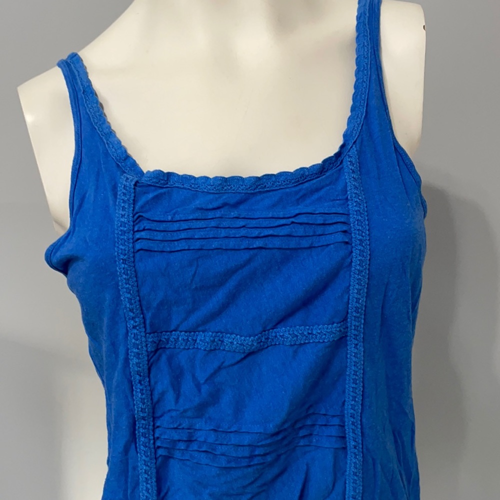 Old Navy Blue Tank Top, size Large. Bundle and Save!